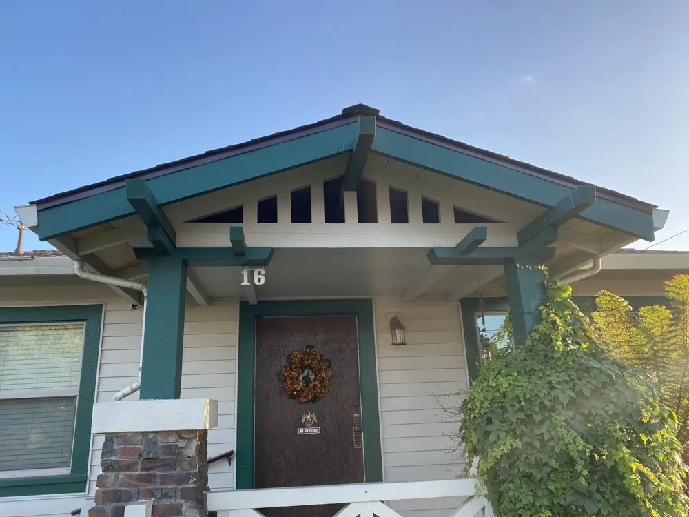 Slide of Urrutia Roofing