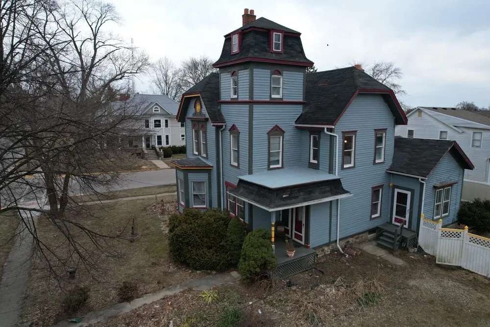 Slide of USA Roofing