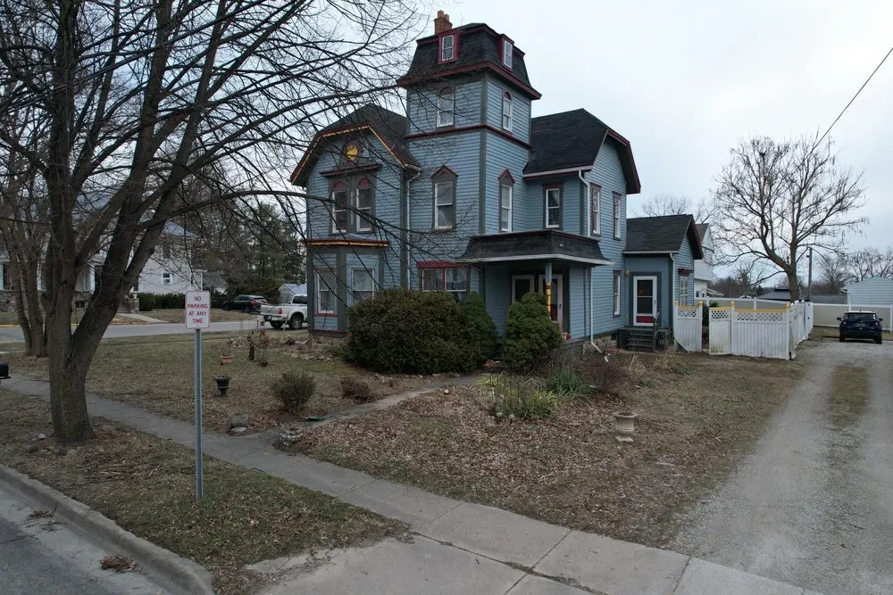 Slide of USA Roofing