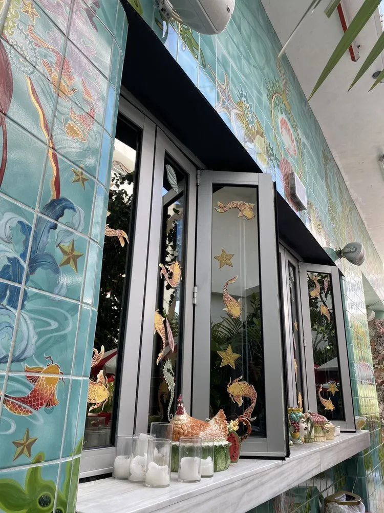 Slide of USA Windows and Doors