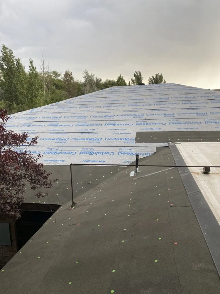 Slide of Utahfast Roofing Inc