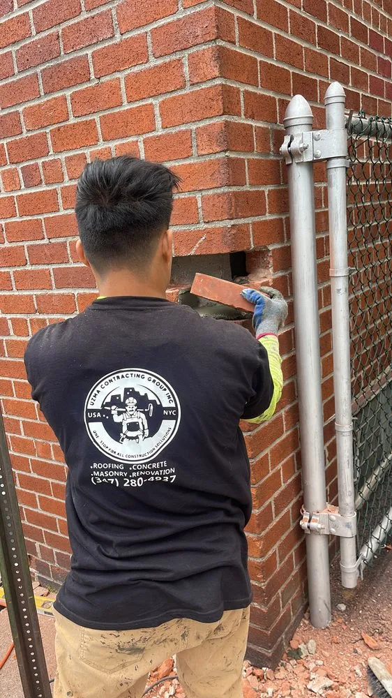 Slide of Uzma Contracting Group