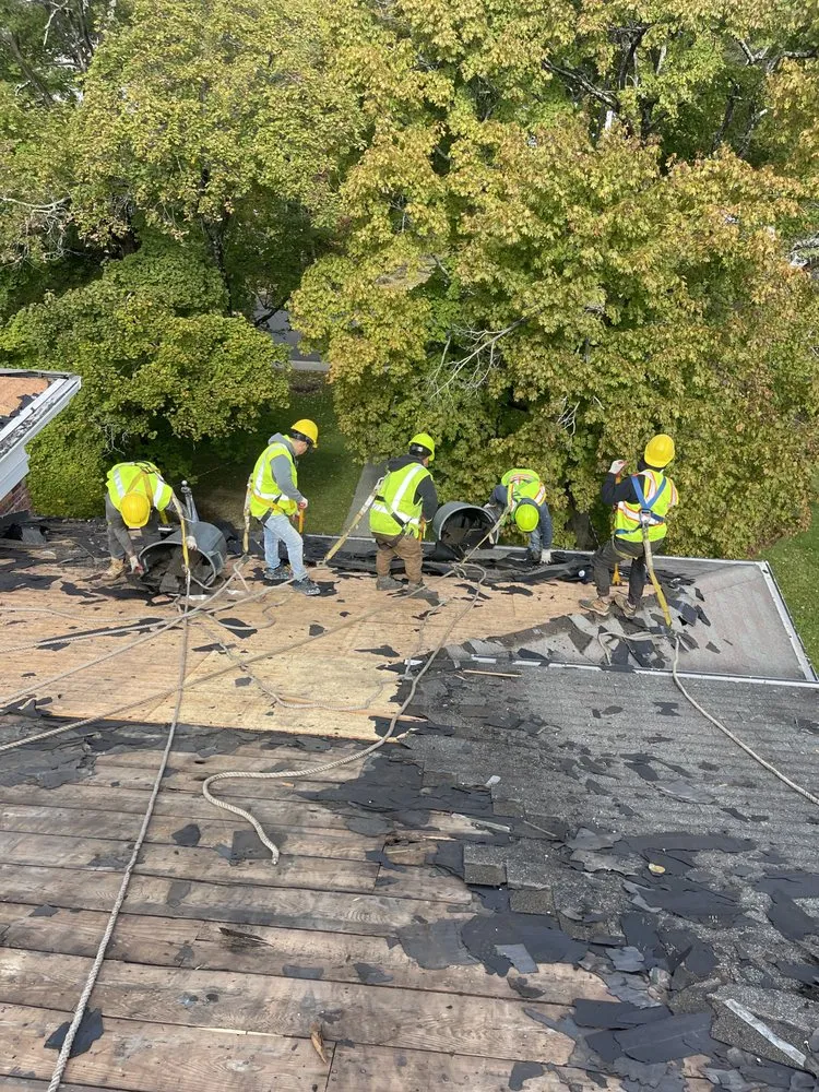 Slide of Uzma Contracting Group