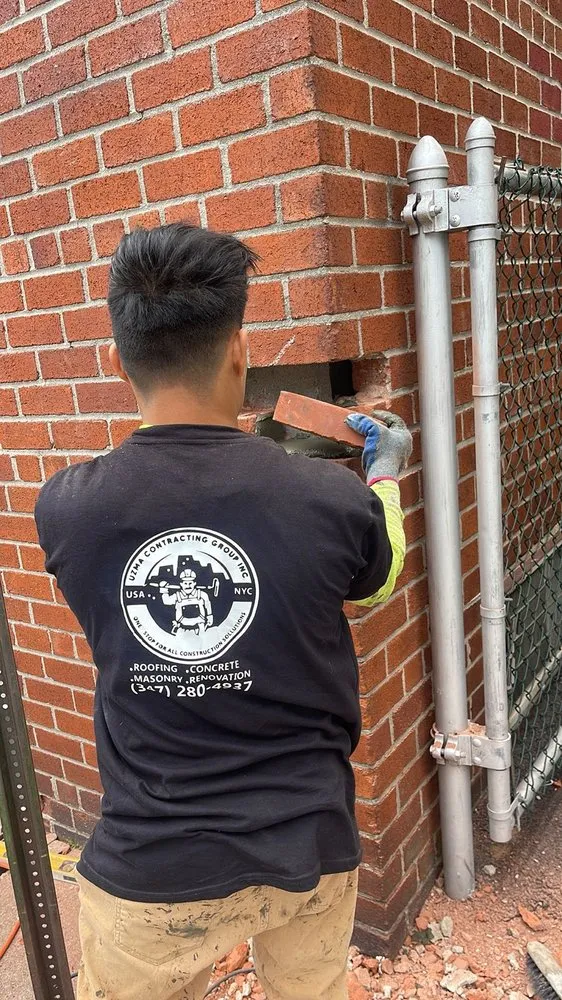 Slide of Uzma Contracting Group