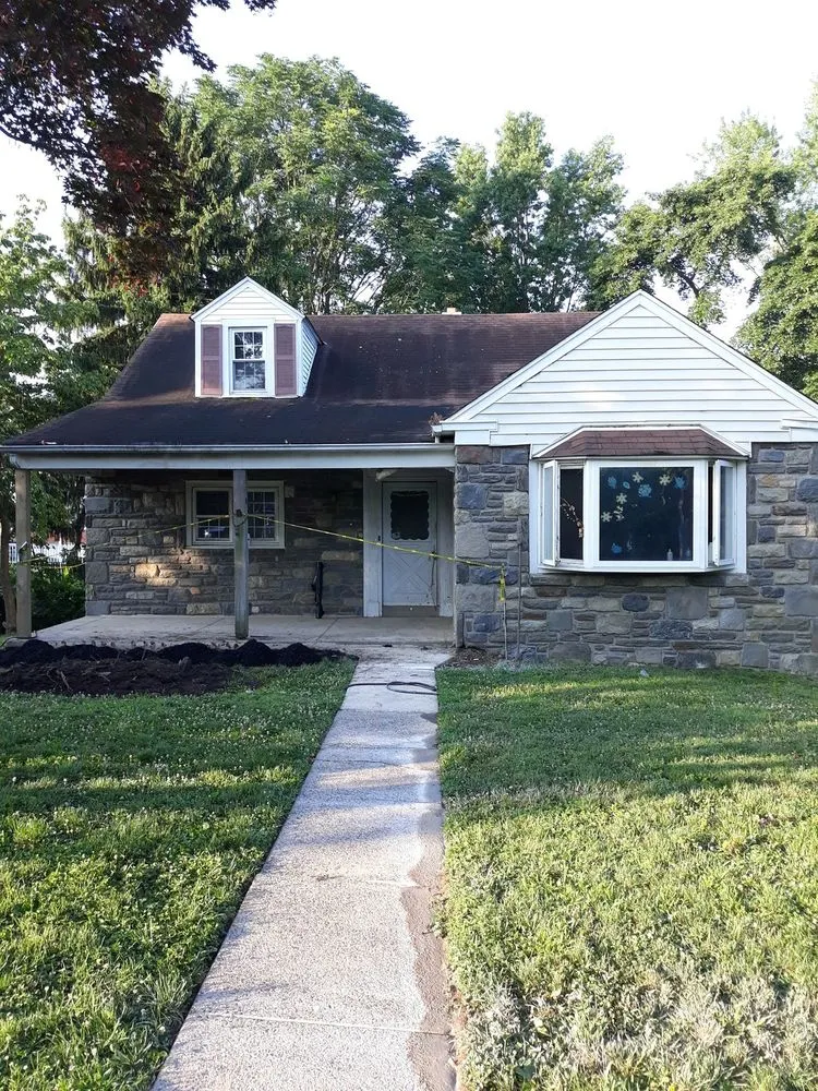 Slide of V Expo Construction