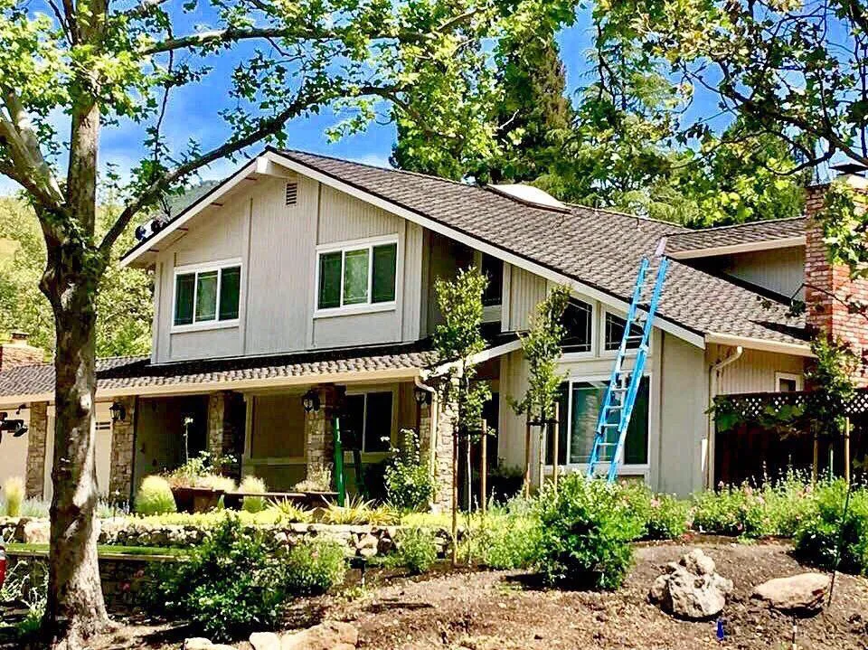 Slide of V Mendoza Roofing