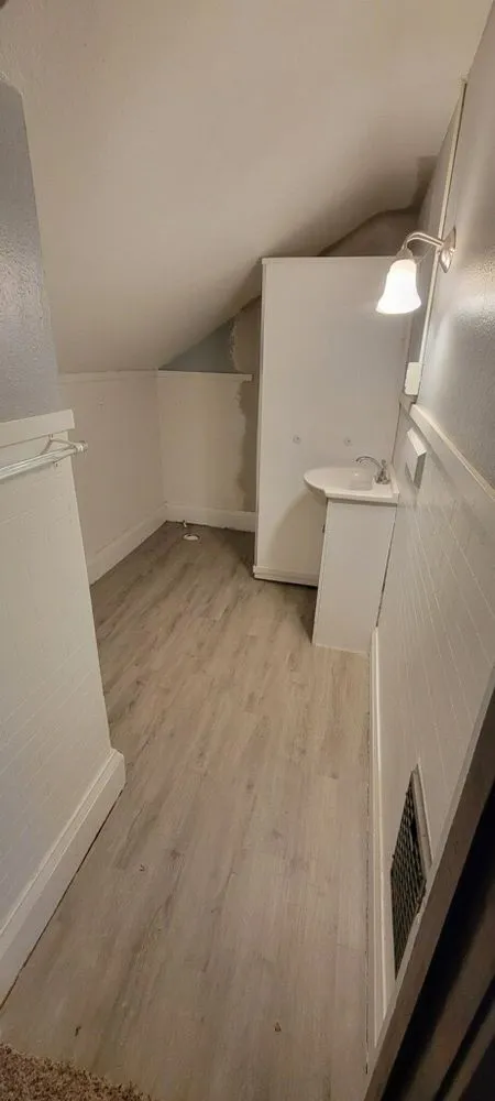 Slide of Vakulskas Construction