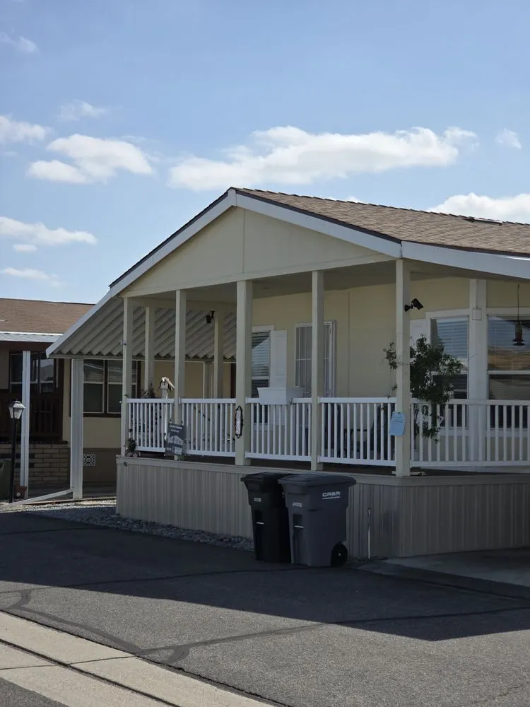 Slide of Valdez Construction Roofing