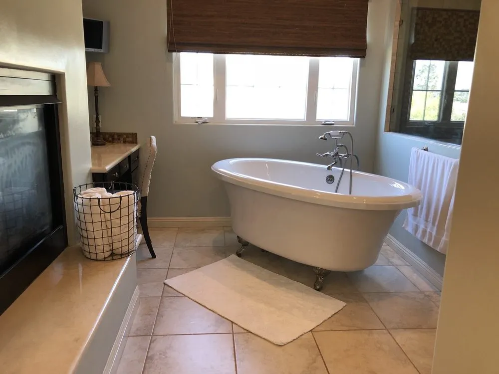 Slide of Valdez Construction Roofing