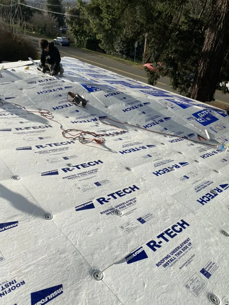 Slide of Valdez Roofing