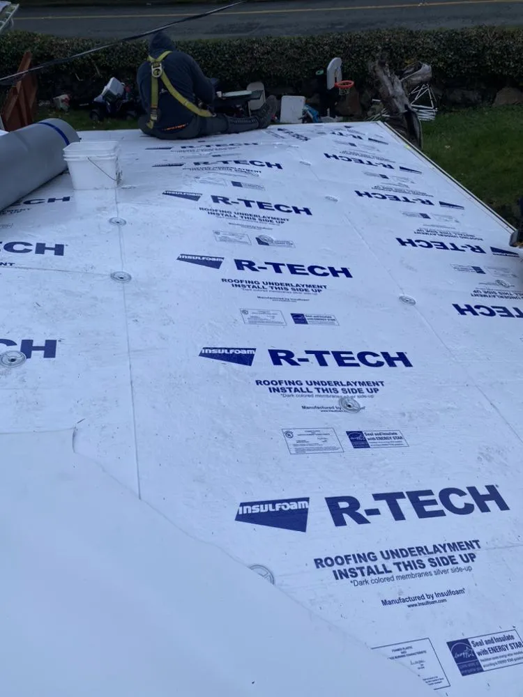 Slide of Valdez Roofing