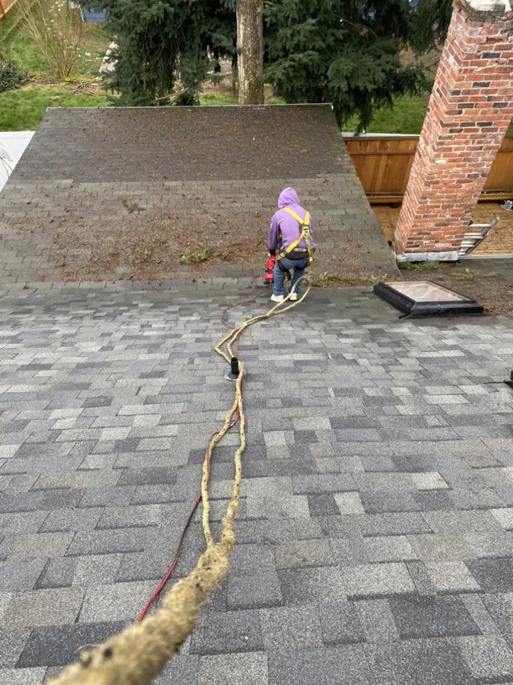 Slide of Valdez Roofing