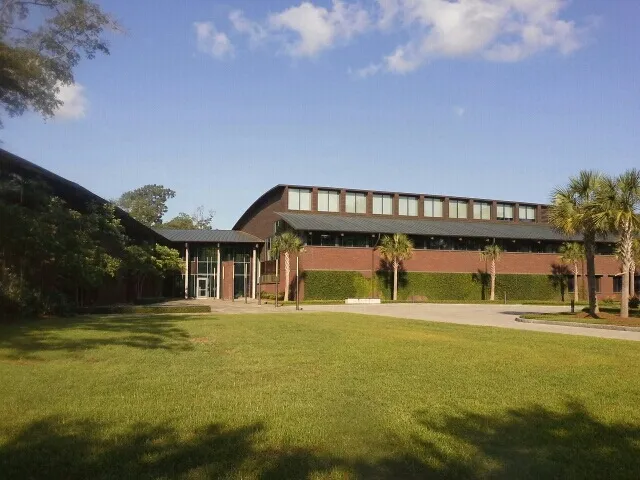 Emergency roof replacement experts serving Old Town, FL - Vale Roofing Company