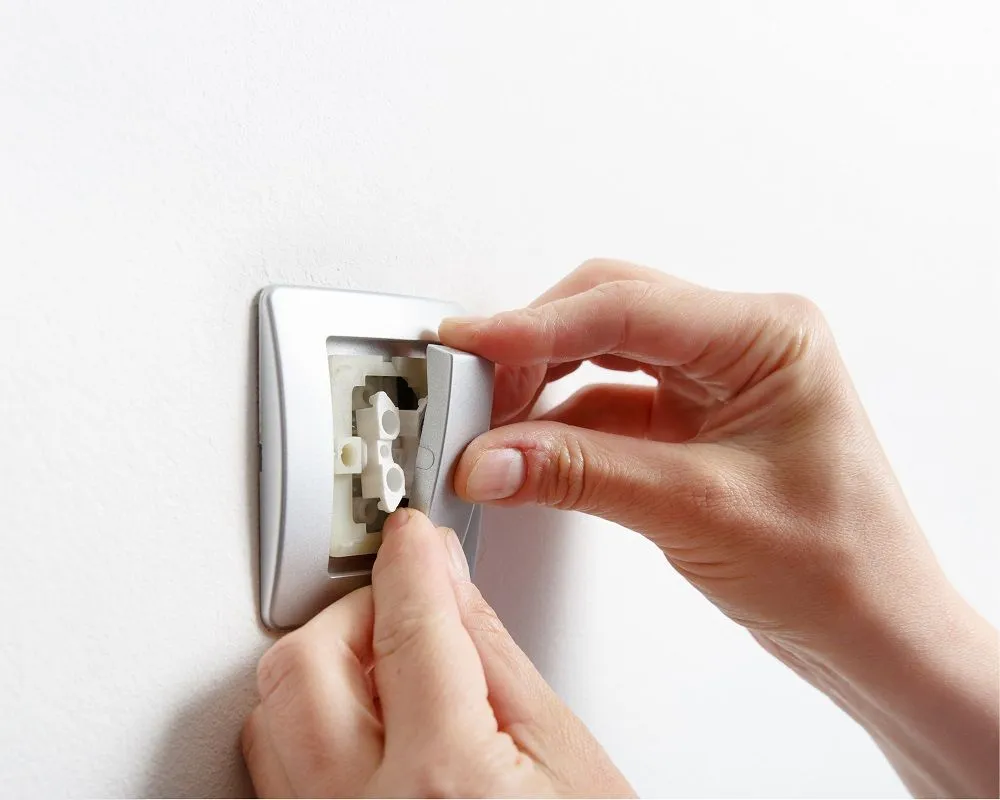 Slide of Valencia Top Room Addition