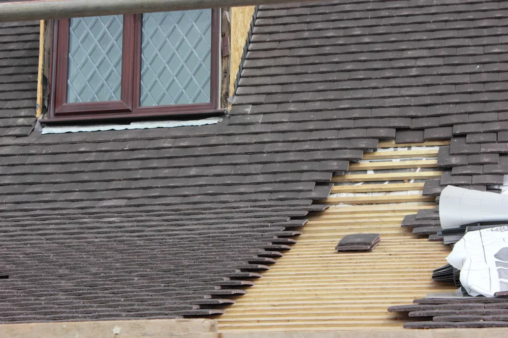 Top-rated flat roof repair experts serving Trenton, NC - Valentine's Roofing