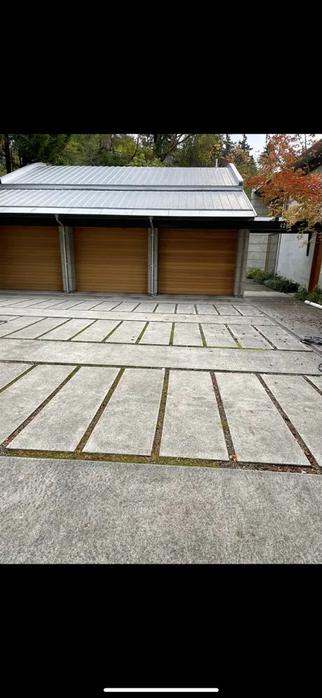 Slide of Valiant Roofing and Construction