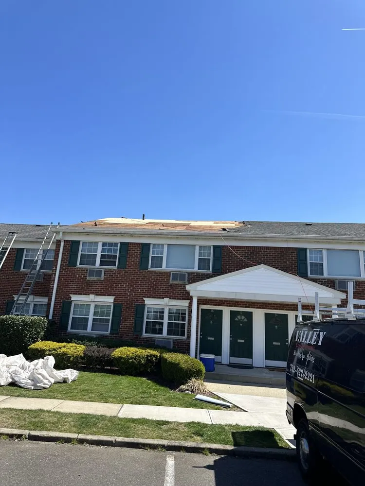 Reliable residential roofing service for homes in North Brunswick Township, NJ by Valley Contracting