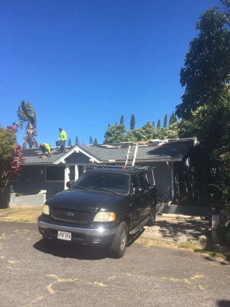 Slide of Valley Isle Roofing