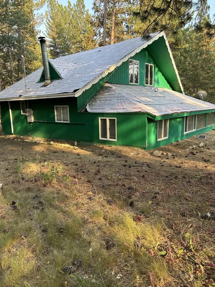 Slide of Valley Oak Roofing