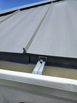 Valley Ridge Roofing Logo