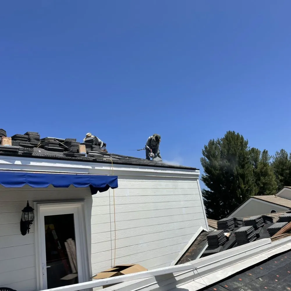 Slide of Valley View Roofing