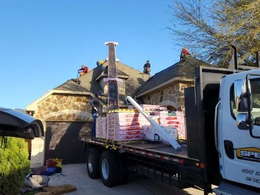 Valor Roofing &  Restoration Logo