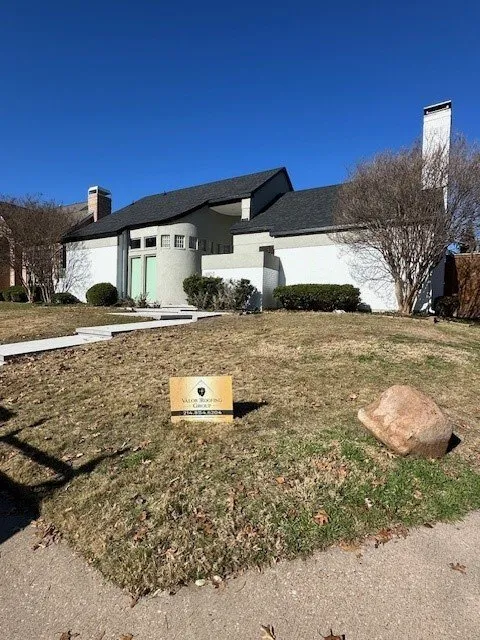 Slide of Valor Roofing Group