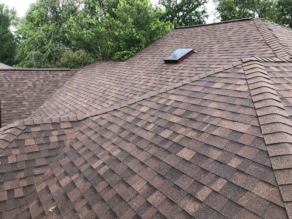 Slide of Valor Roofing Group