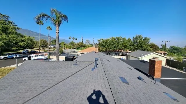 Slide of Van Lund Roofing and Solar