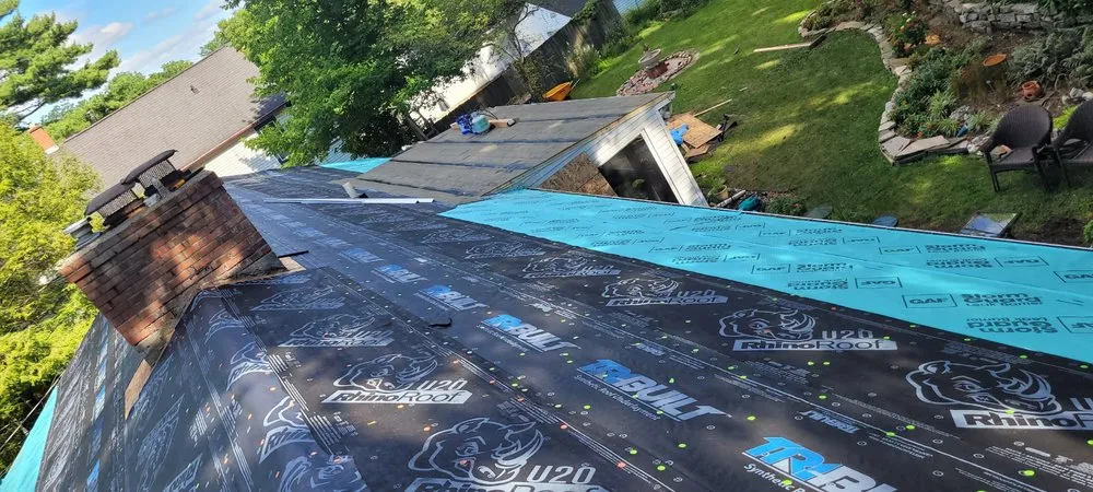 Slide of VANBECKS Roofing and Siding