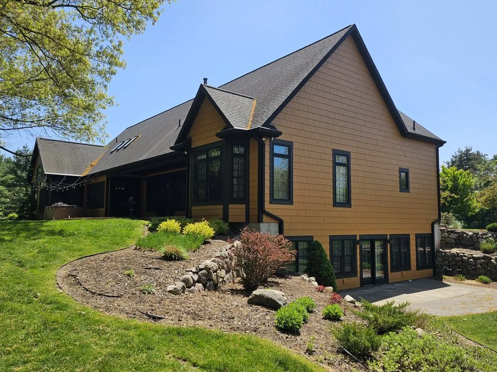 Slide of VANBECKS Roofing and Siding