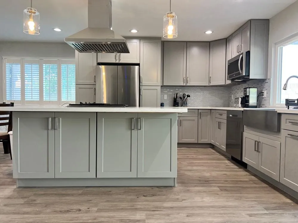 Slide of Vando Construction