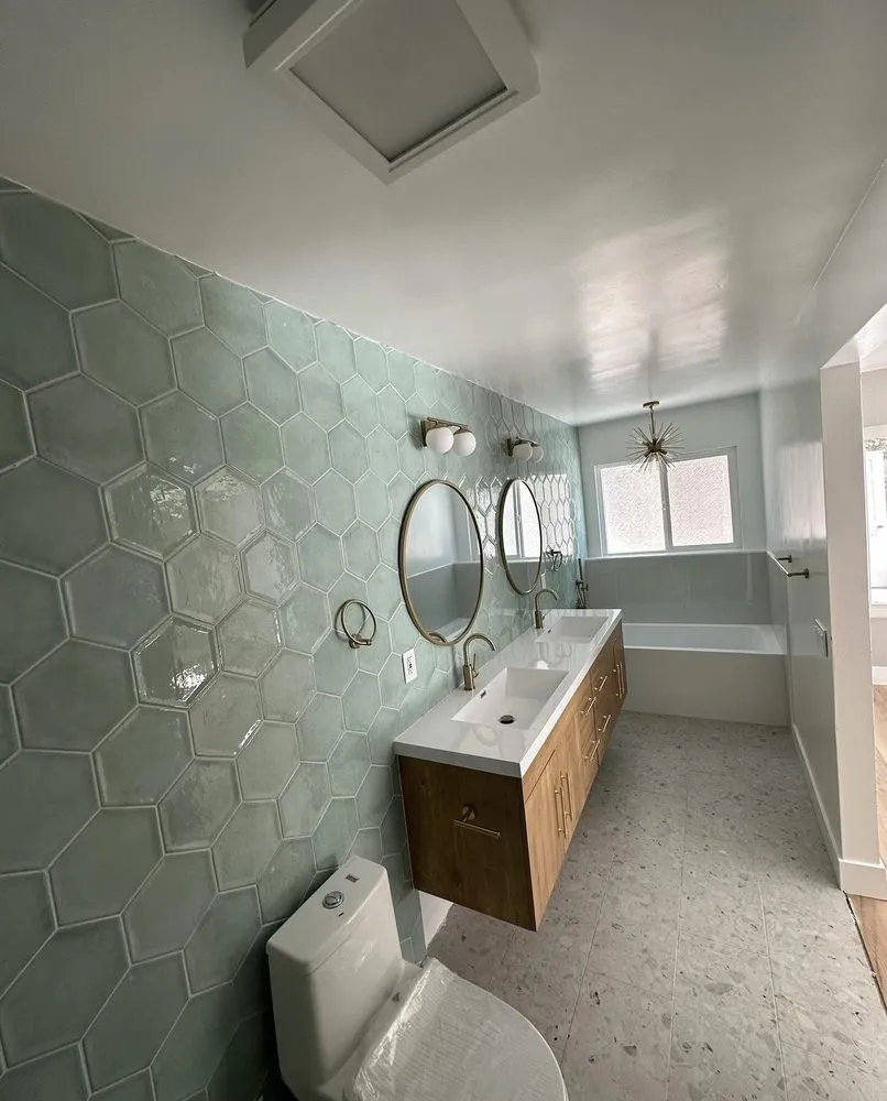 Slide of Vando Construction