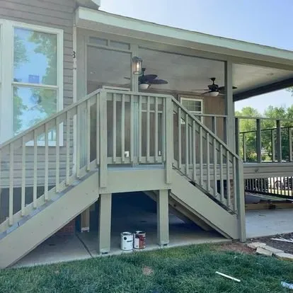 Slide of Vanegas Handyman