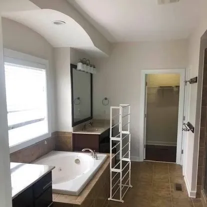 Slide of Vanegas Handyman