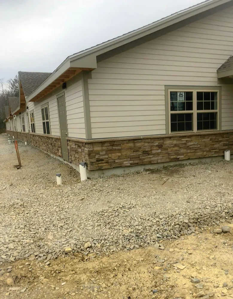 Slide of Vanelando Construction