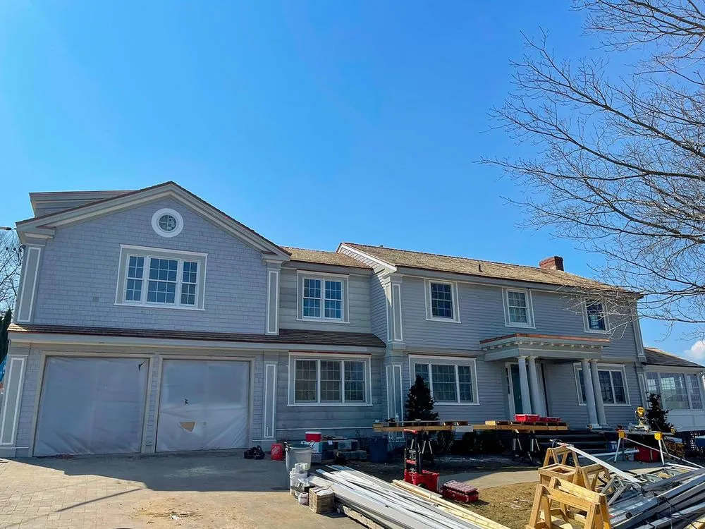 Slide of Vanelando Construction