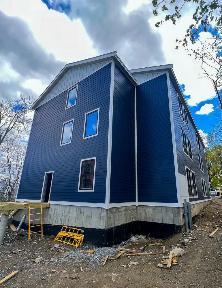 Slide of Vanelando Construction