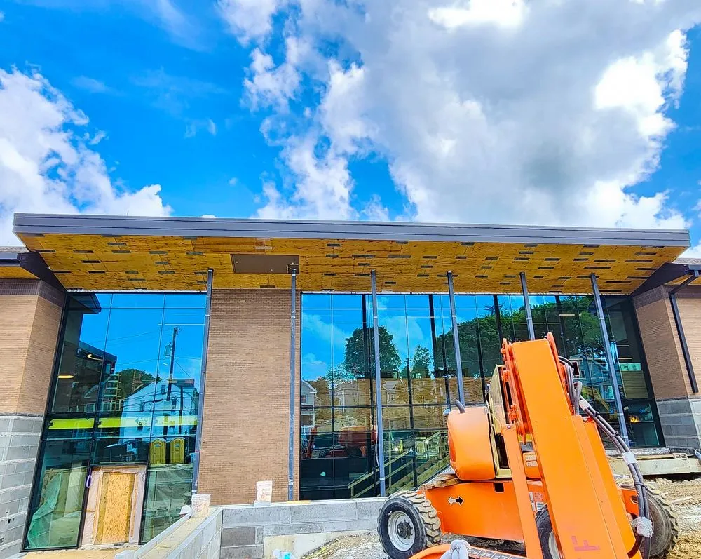 Slide of Vanelando Construction