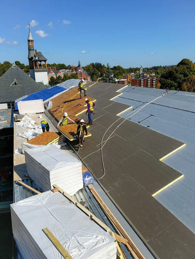 Slide of Vanelando Construction