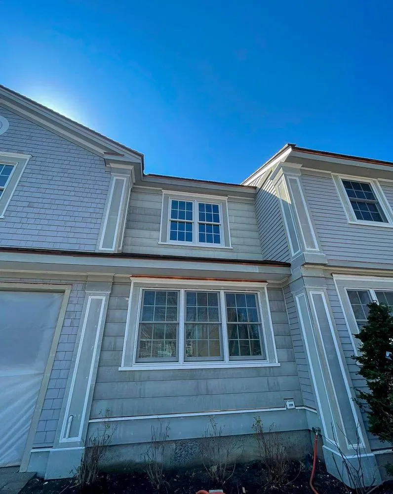 Slide of Vanelando Construction