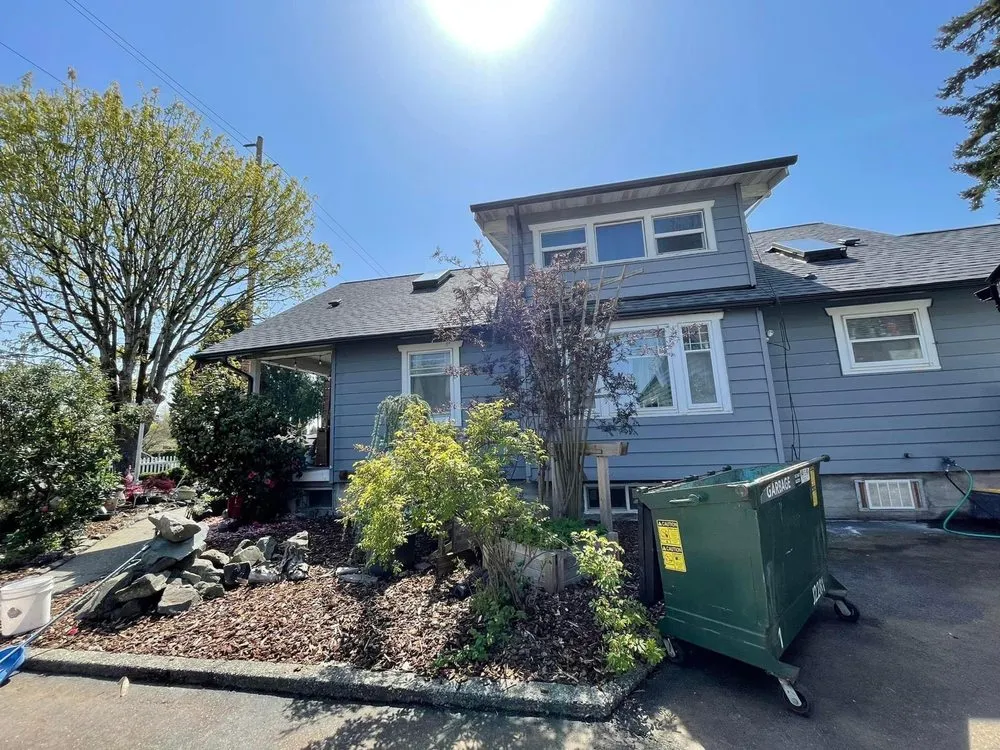 Slide of Vanguard Roofing LLC