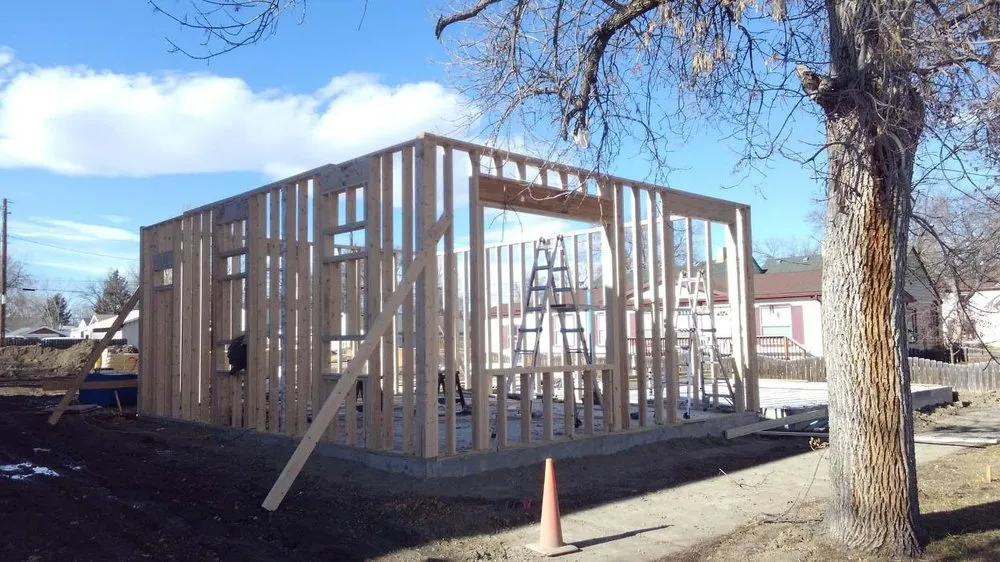 Slide of Vantage Construction