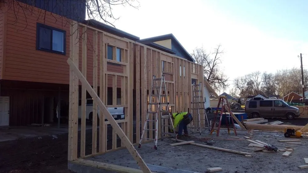 Slide of Vantage Construction