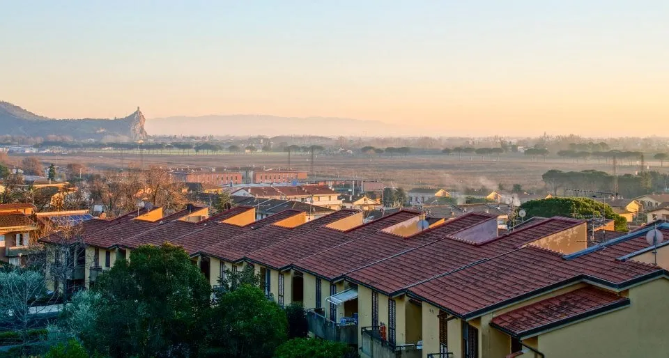 Slide of Varela Roofing