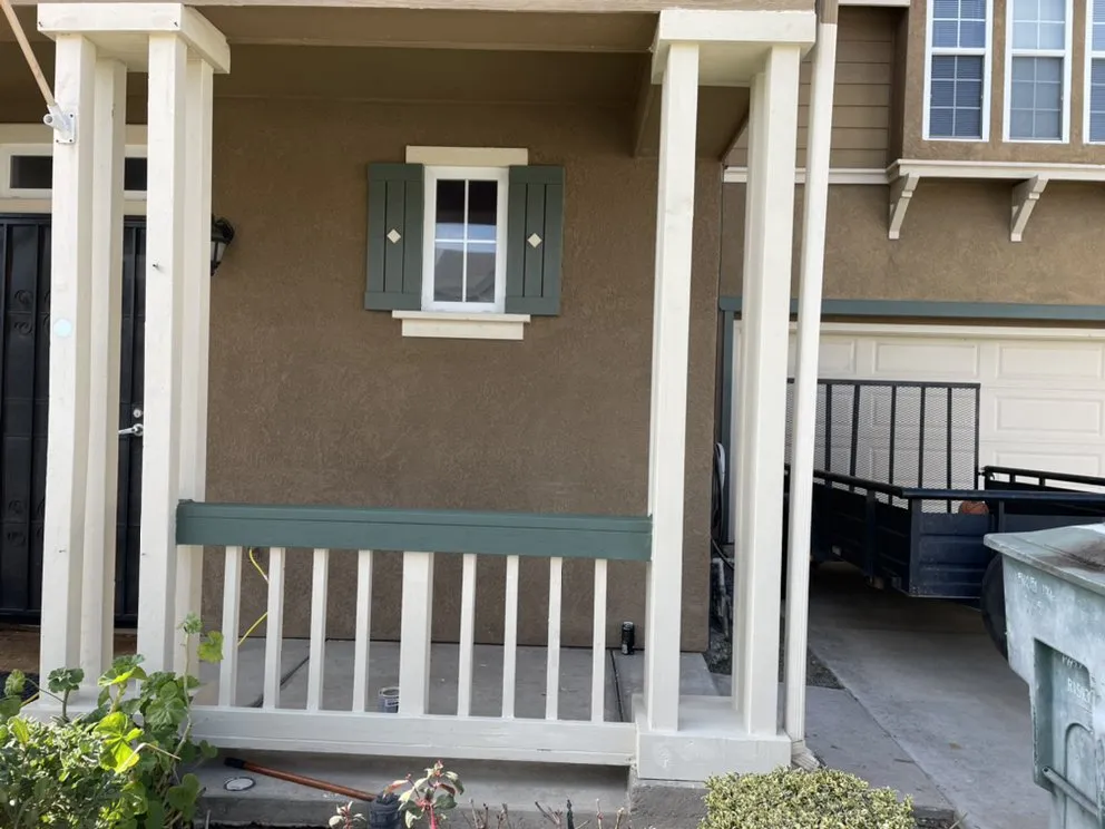 Slide of Vargas Construction & Handyman