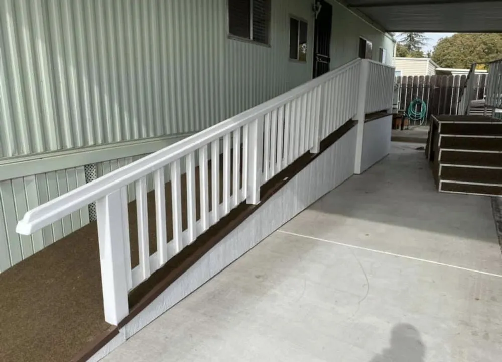 Slide of Vargas Construction & Handyman