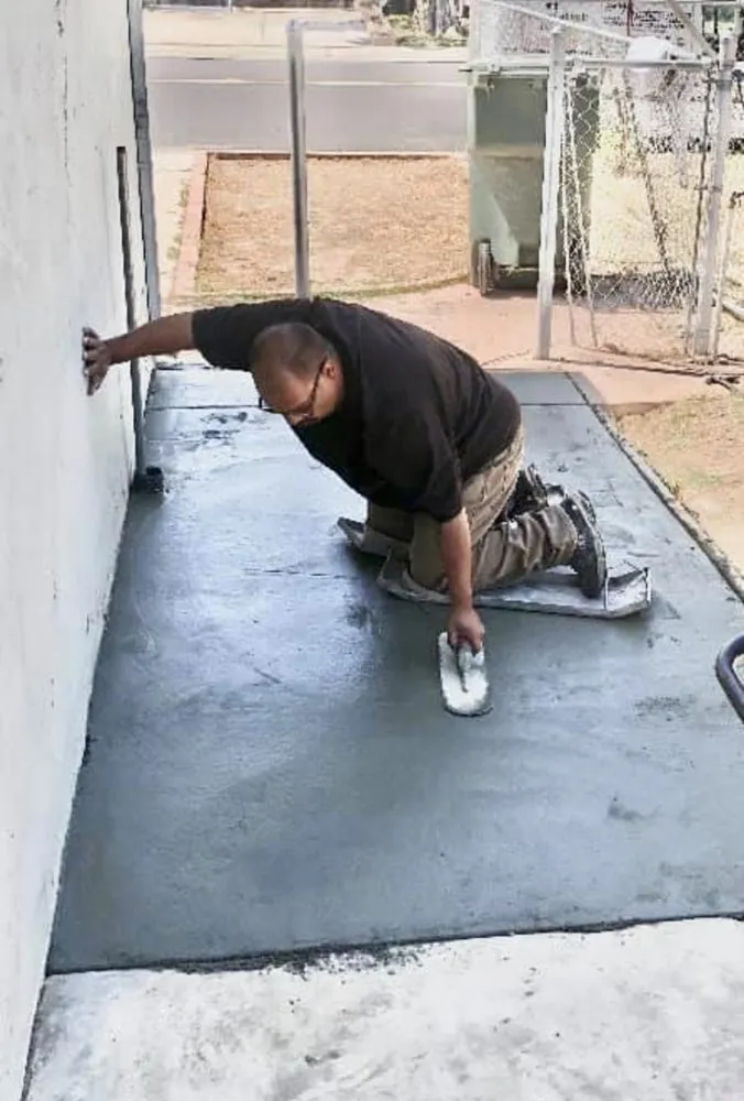 Slide of Vargas Construction & Handyman