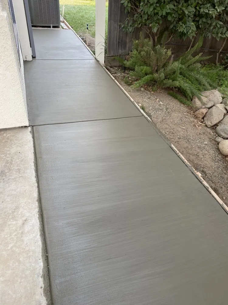 Slide of Vargas Construction & Handyman