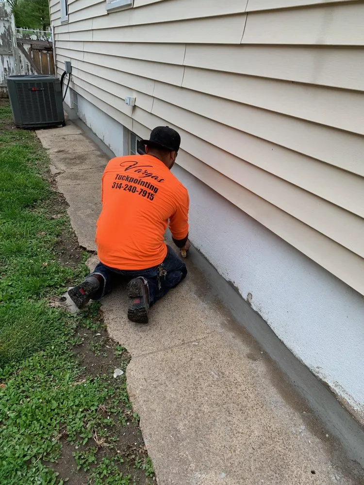 Slide of Vargas Masonry and Roofing